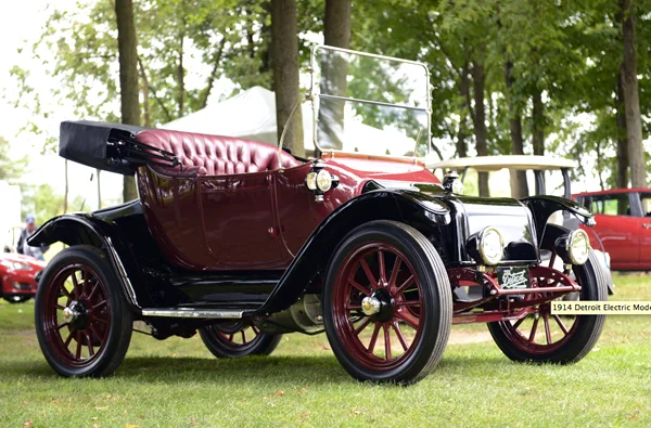 1914 Detroit Electric Model 46 at a vintage car show